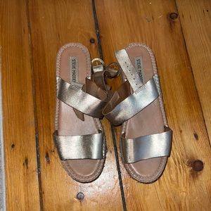 STEVE MADDEN Platforms